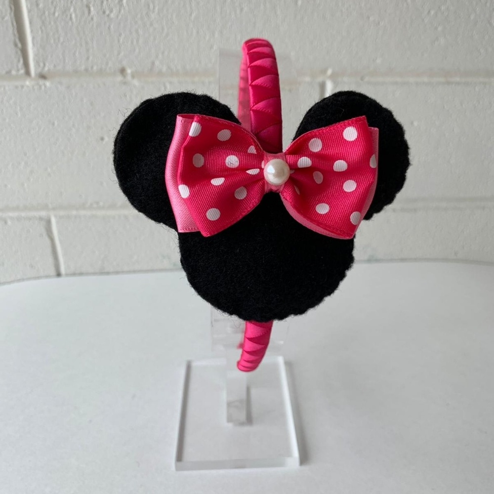 HAND MADE
Minnie Mouse Headband
Color = Pink & Bla - Picture 3 of 4